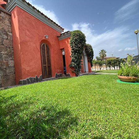 Villa Antonella San Teodoro  Luaran gambar