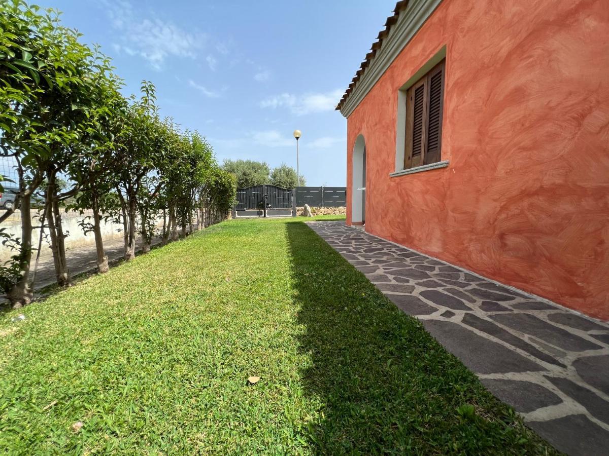 Villa Antonella San Teodoro  Luaran gambar